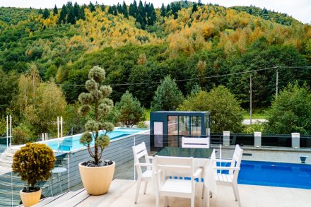 Galerie foto cazare hotel cu spa sibiu transilvania piscina iarna